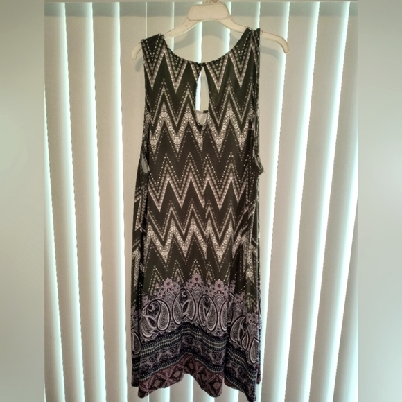 DEREK HEART DRESS 3X  - Picture 2 of 4